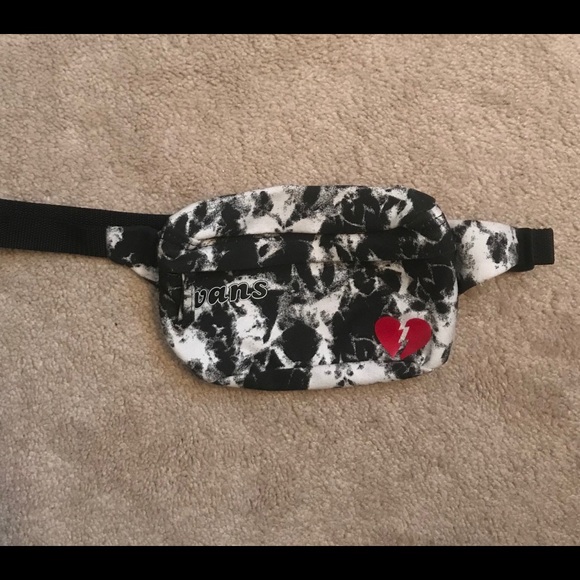 Vans Heartbreak Fannypack - Picture 1 of 2